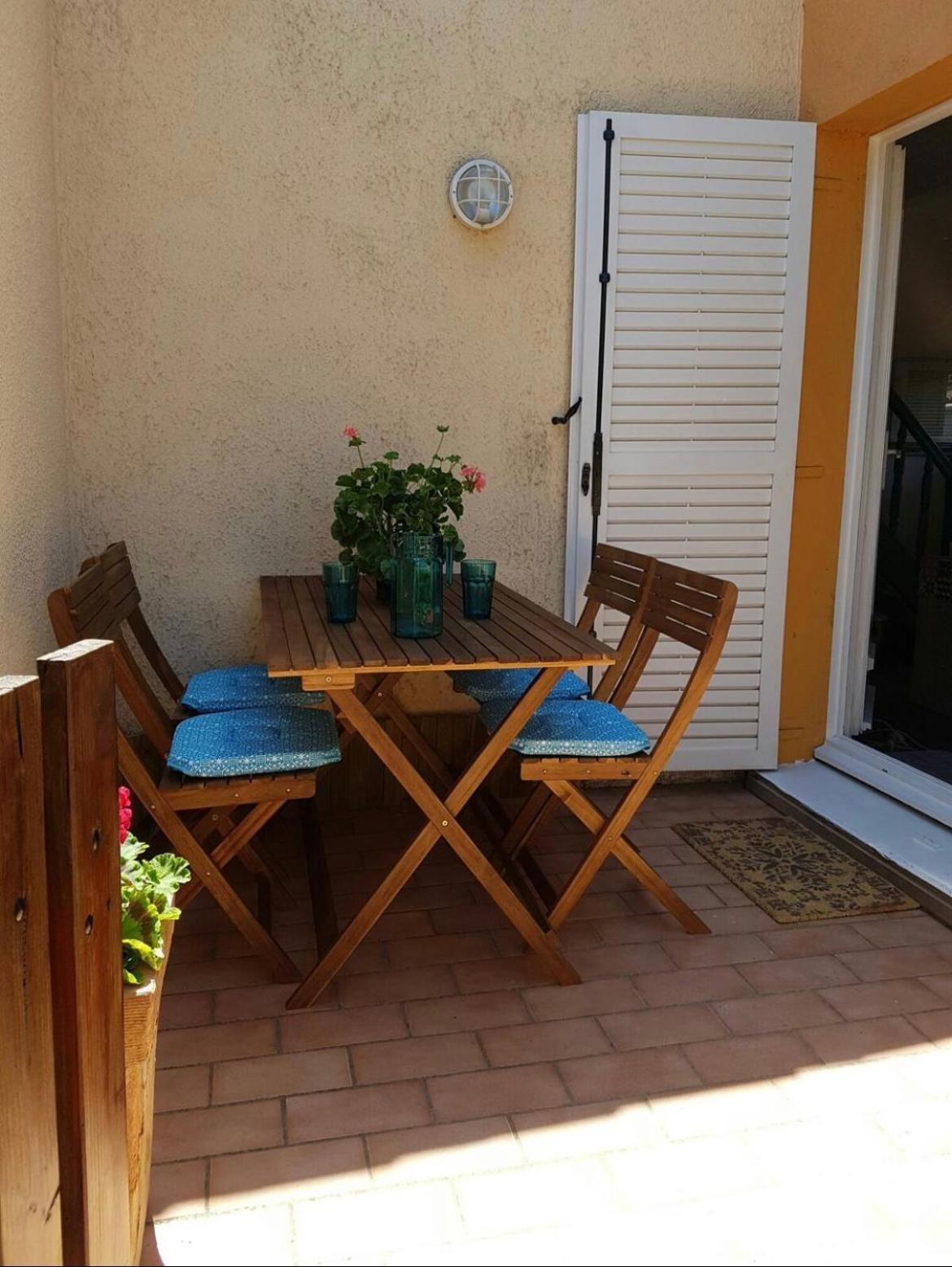 Emeraude -parking-clim * Agde