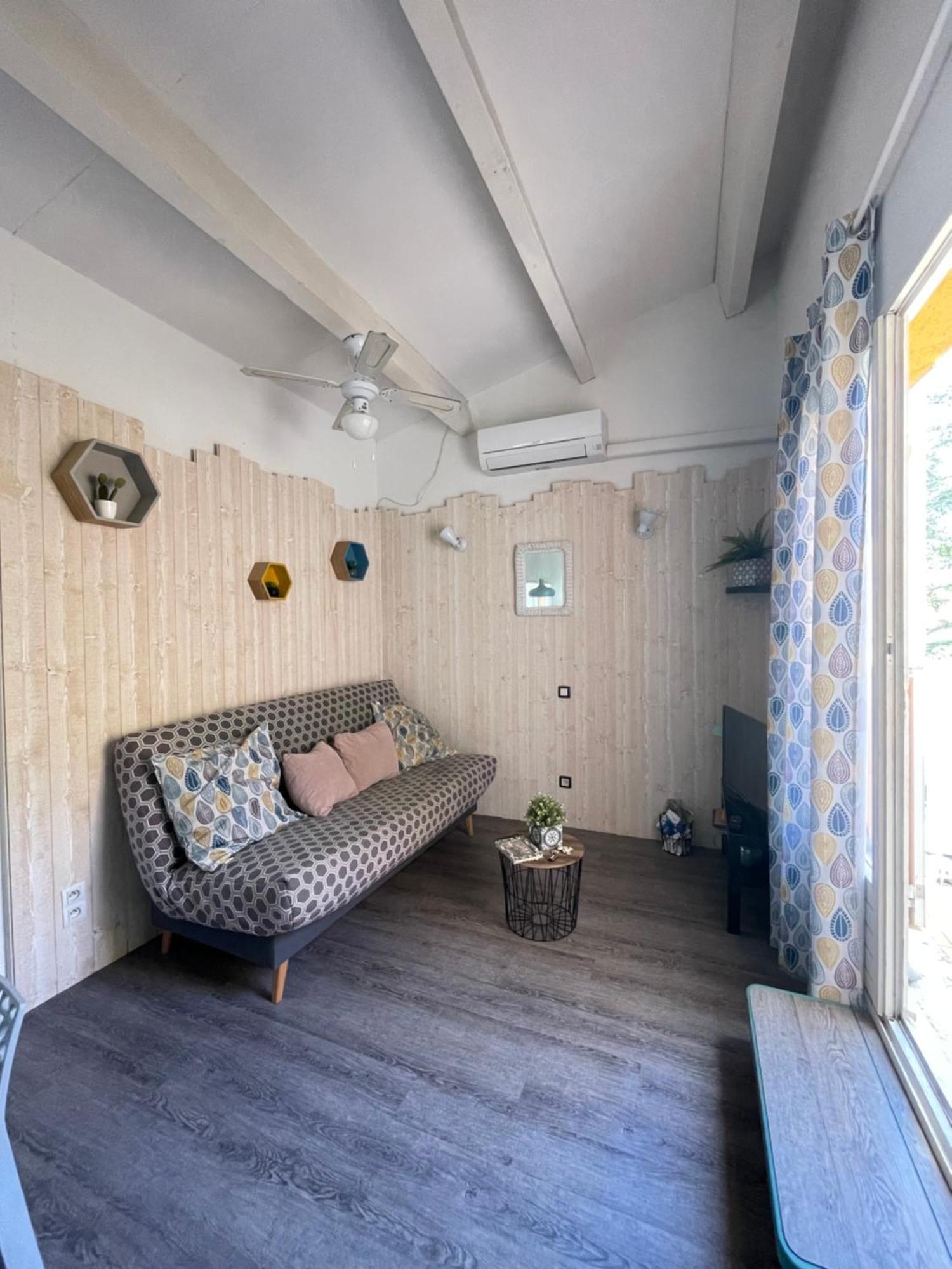 Appartement Emeraude -parking-clim